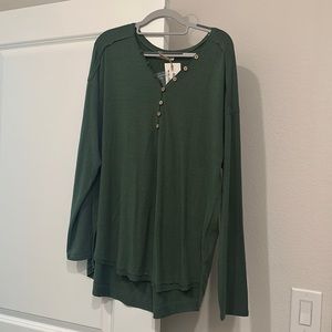 Comfy long sleeve never worn